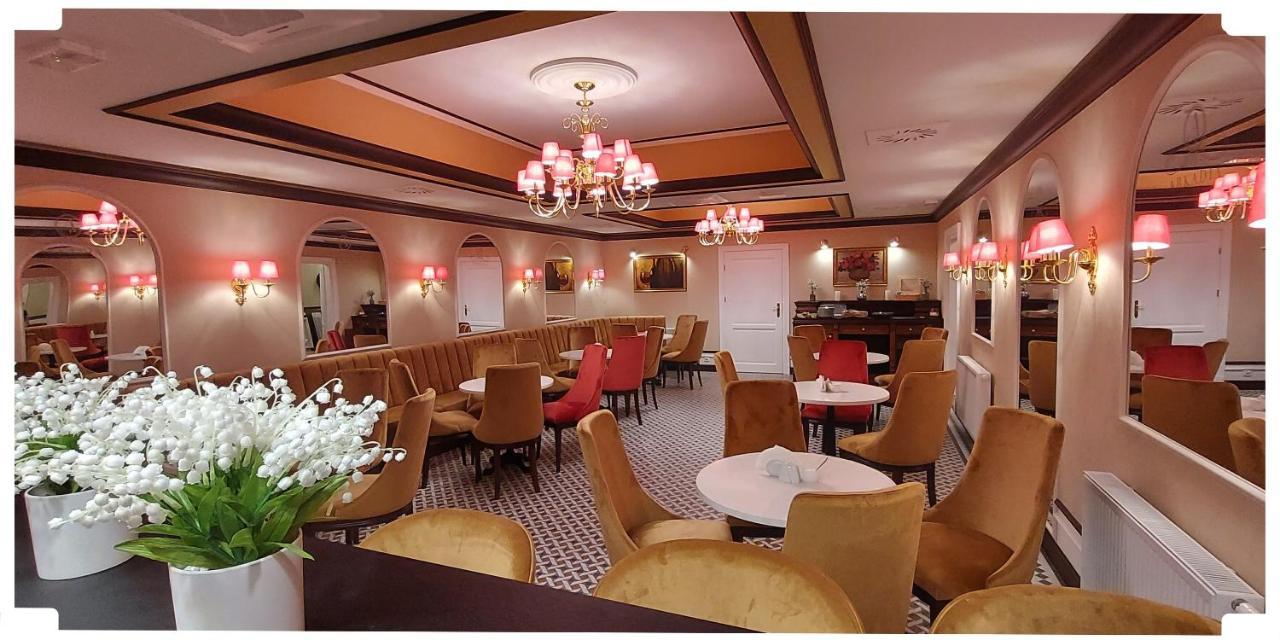 Arkadia Aparthotel Radziejow Ngoại thất bức ảnh