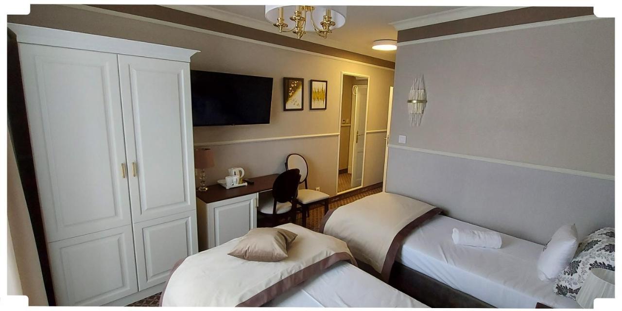 Arkadia Aparthotel Radziejow Ngoại thất bức ảnh